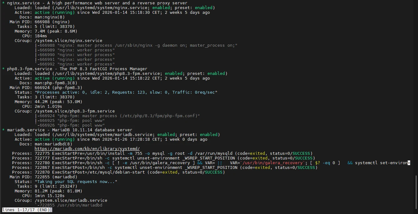 Nginx, PHP 8.3-FPM et MariaDB actifs et lancés au démarrage.